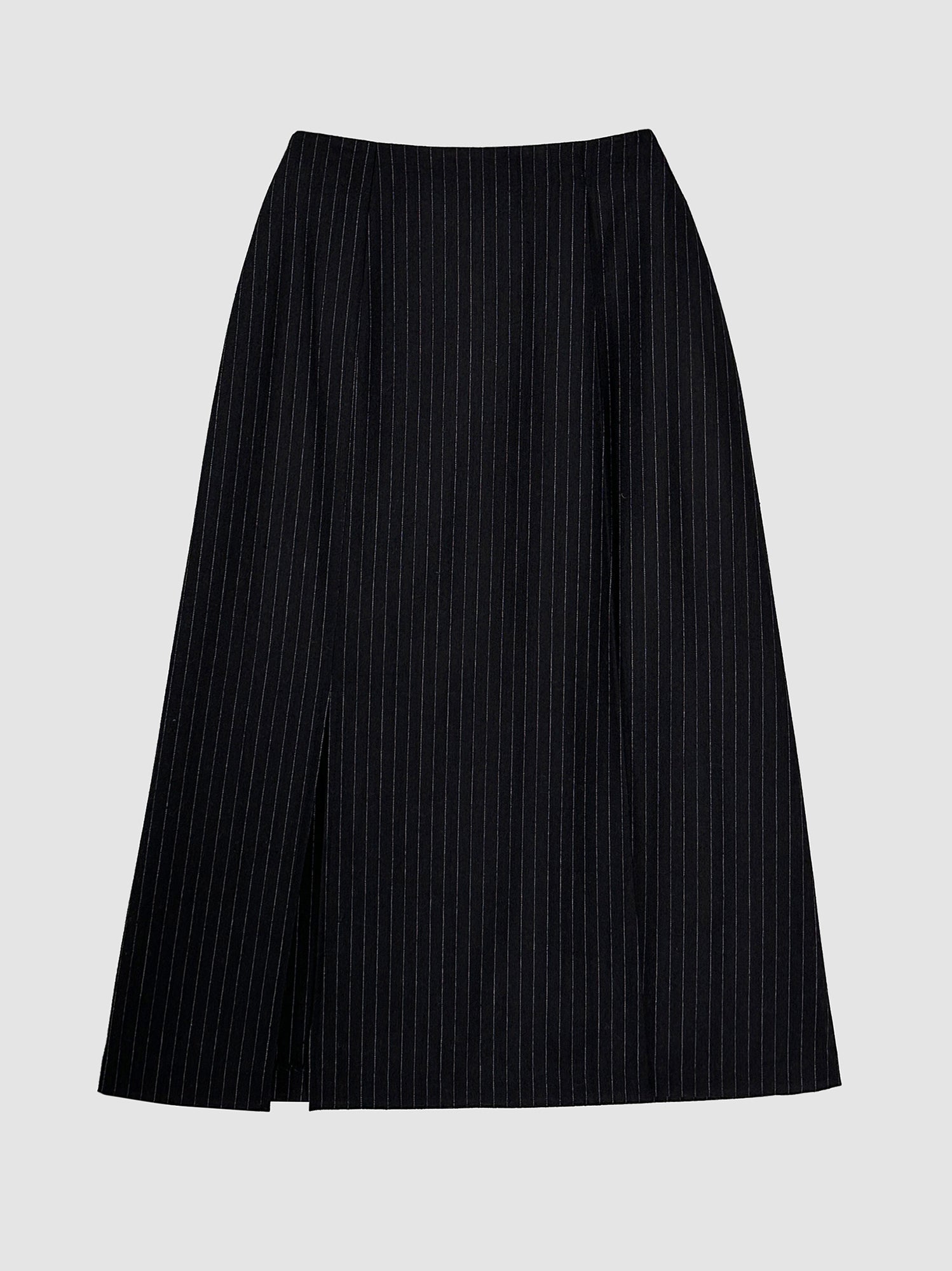 Front detailed view of the black pinstripe pleated skirt, embodying the refined charm of Korean aesthetic outfits.