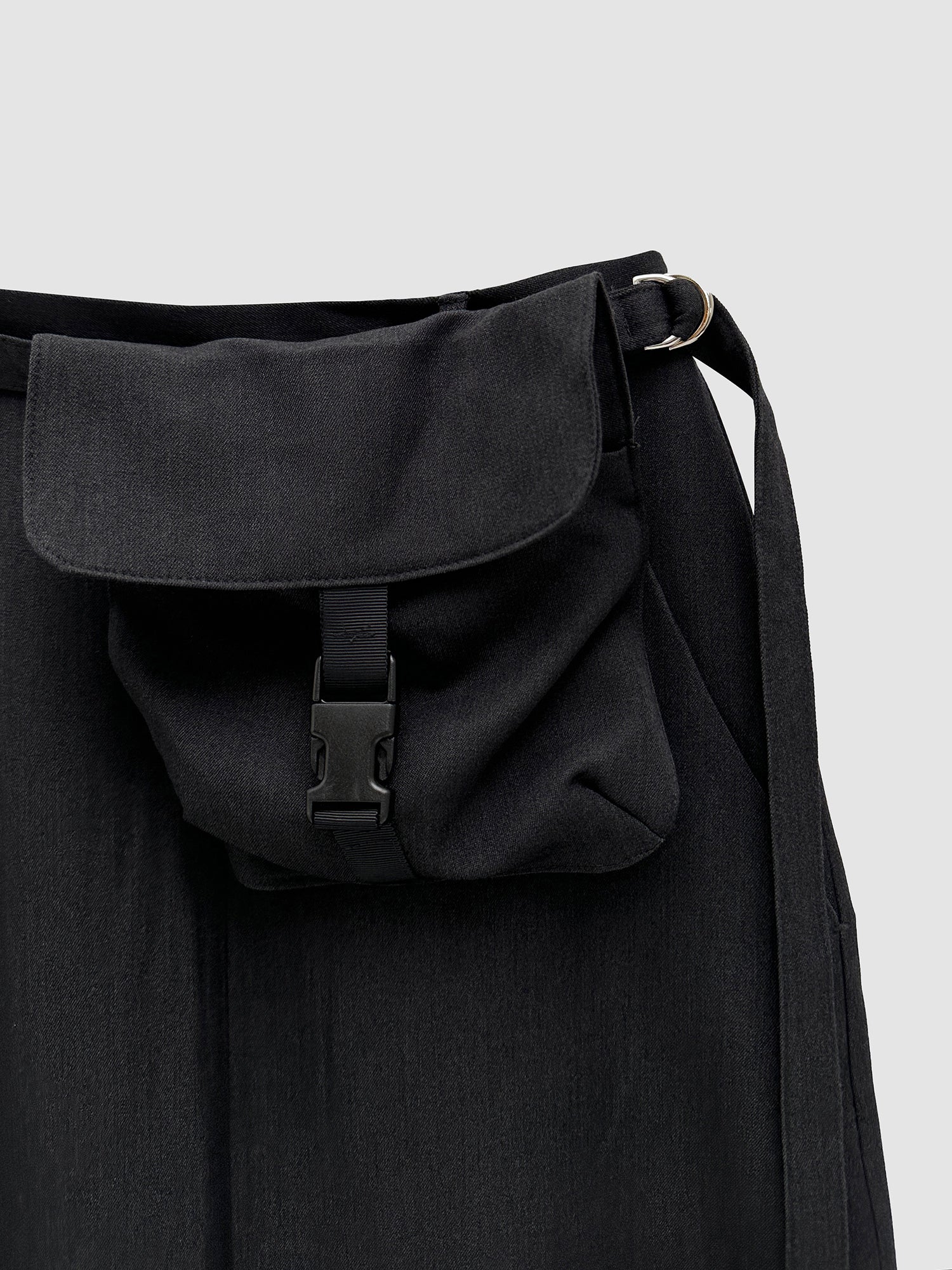 A close-up look of the pocket maxi skirt highlighting the pocket that's integrated on the maxi skirt.